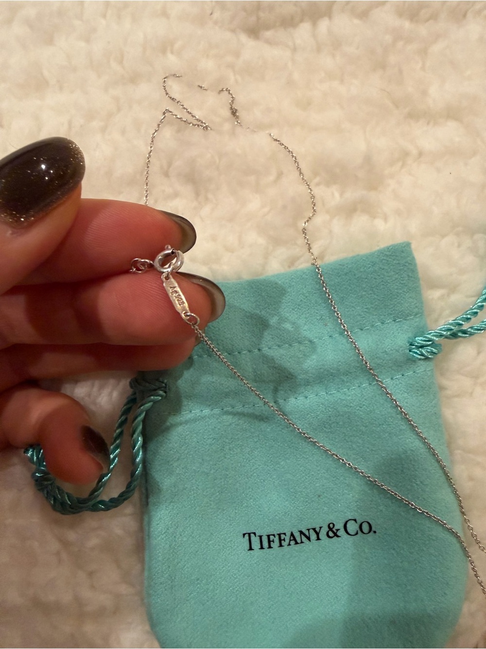 Tiffany Return to Tiffany Heart Tag Pendant in Silver, Medium - Picture 3 of 6